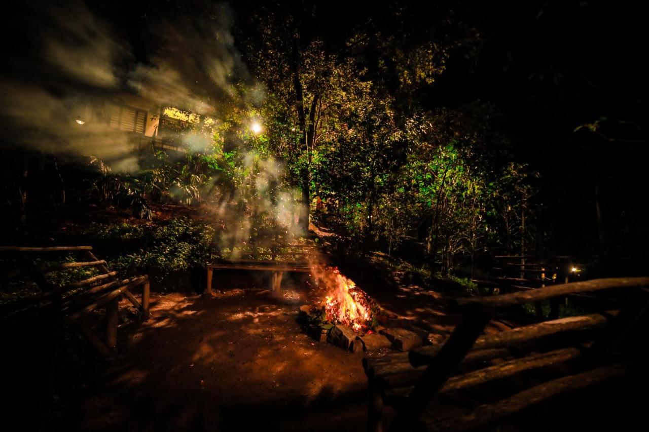 Golden Fern Resort Kanthalloor Kültér fotó